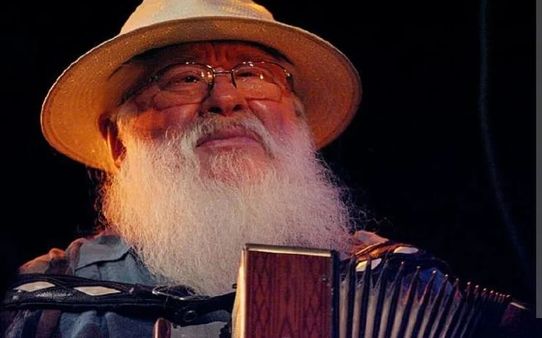 INSS reativa aposentadoria de Hermeto Pascoal após músico reclamar de bloqueio; entenda o caso