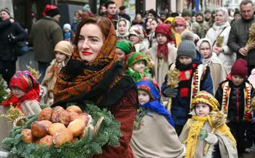 Pesadelo natalino: diretora leva alunos às lágrimas revelando que Papai Noel não existe e revolta pais na Itália