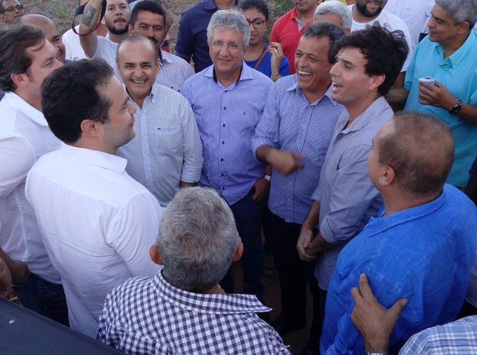Marcius Beltrão prestigia assinatura da ordem de serviço da rodovia Pindorama/Bolívar