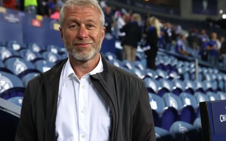 Roman Abramovich conclui venda do Chelsea a consórcio liderado por Todd Boehly