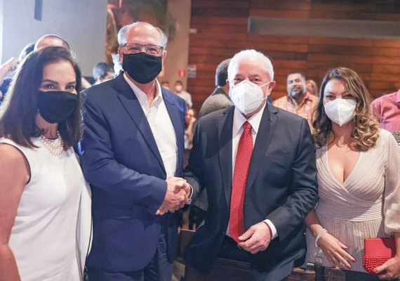Lula e Alckmin se encontram em São Paulo