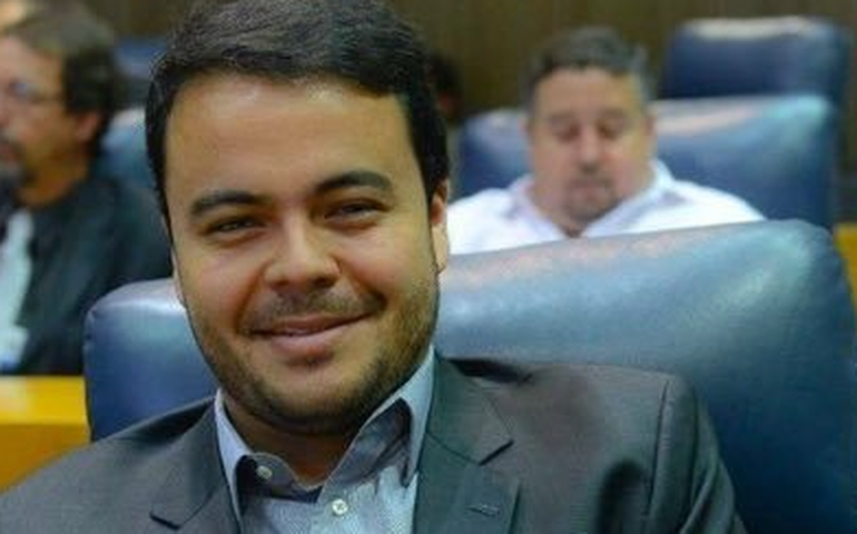 Secretário de Nunes será oficiado para esclarecer gastos de R$ 880 mil com primo cantor