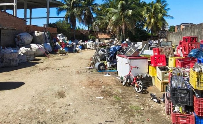 Suspeita foi presa em flagrante após fiscalização no Jacintinho