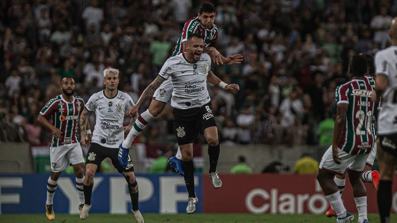 Fluminense detona arbitragem em empate com Corinthians: 'Desastrosa, vergonhosa e tendenciosa'