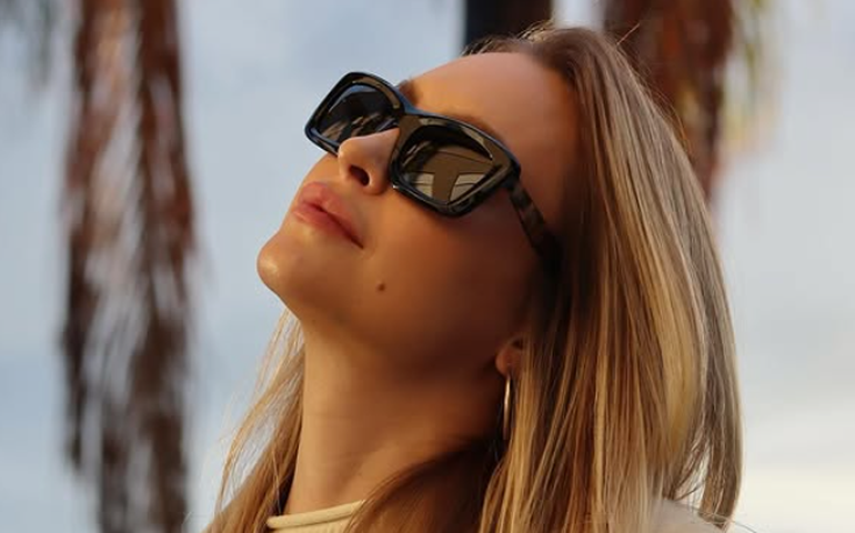 Carla Diaz desativa comentários em rede social após críticas à sua aparência