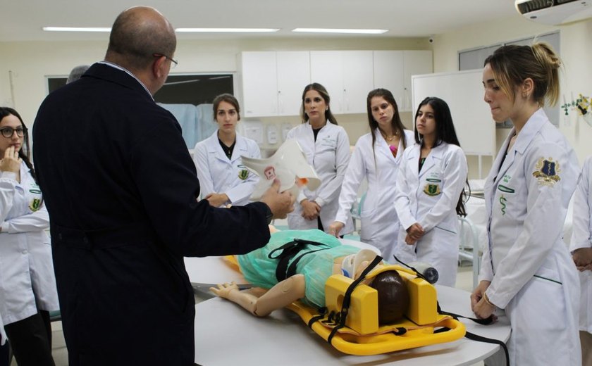 Centro Acadêmico de Medicina realiza evento voltado para a prática da profissão