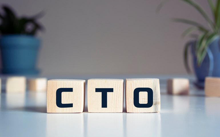 Startup pivota modelo de negócio e mira na formação de líderes em tecnologia