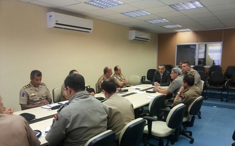 Maceió: Alto Comando se reúne com secretário da Defesa Social para discutir ações de segurança