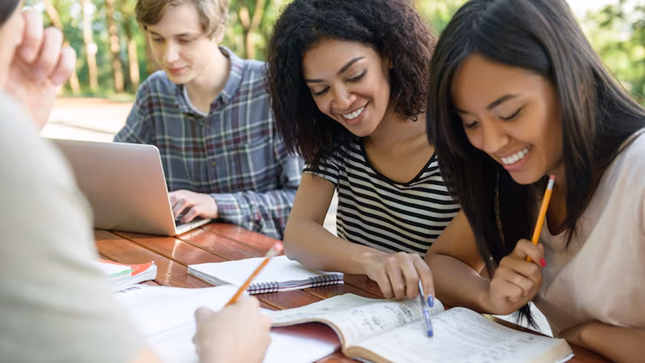 Na contramão do país, cai o número de alunos que estudam em tempo integral no Sudeste