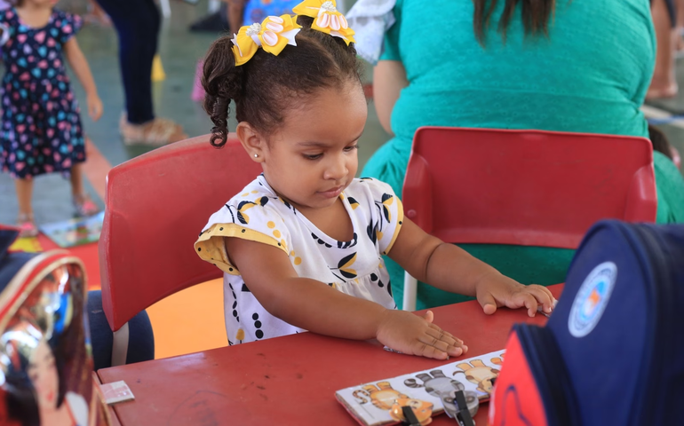 Edição especial do Assistência Com Você celebra Programa Criança Feliz em Penedo