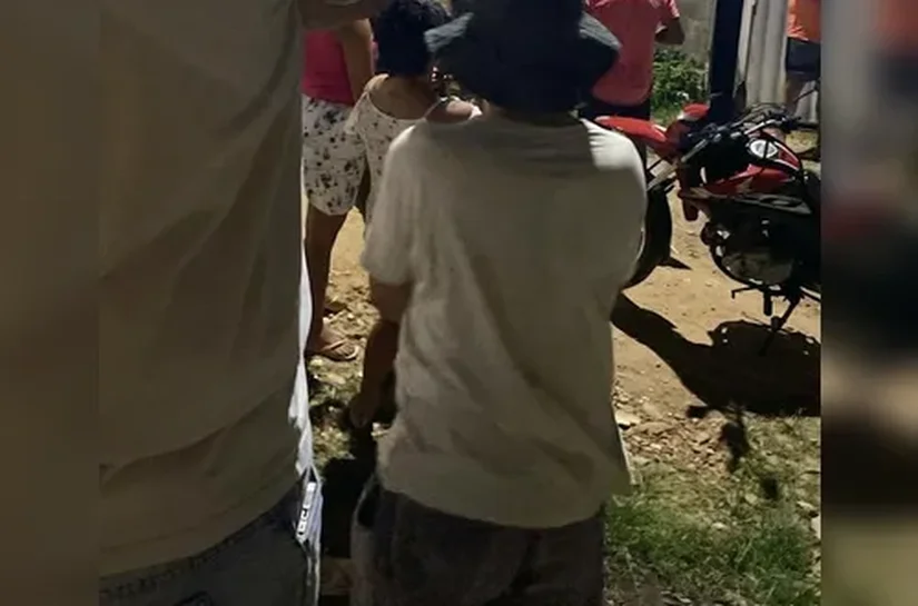Homem é morto a tiros em barbearia no Rio Novo, em Maceió