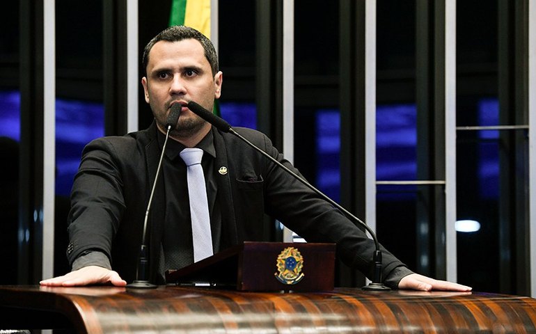 Cleitinho critica declaração do presidente Lula em live de que 'não come bem'