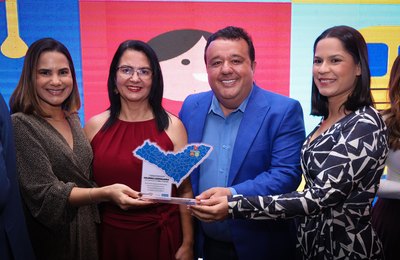 Governador cria Prêmio Escola 10, que reconhece municípios com melhores indicadores educacionais