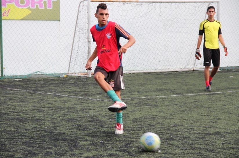 Estudante estadual é destaque na Escolinha do Vitória Futebol Clube