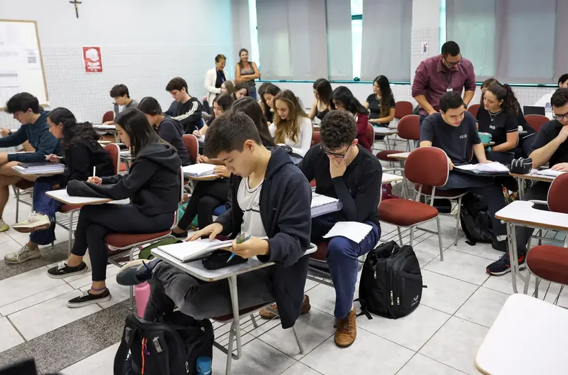 Fies/2025: MEC define regras para oferta de vagas remanescentes