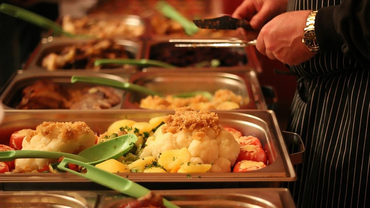 Chefs dão dicas para servir os pratos com mais elegância