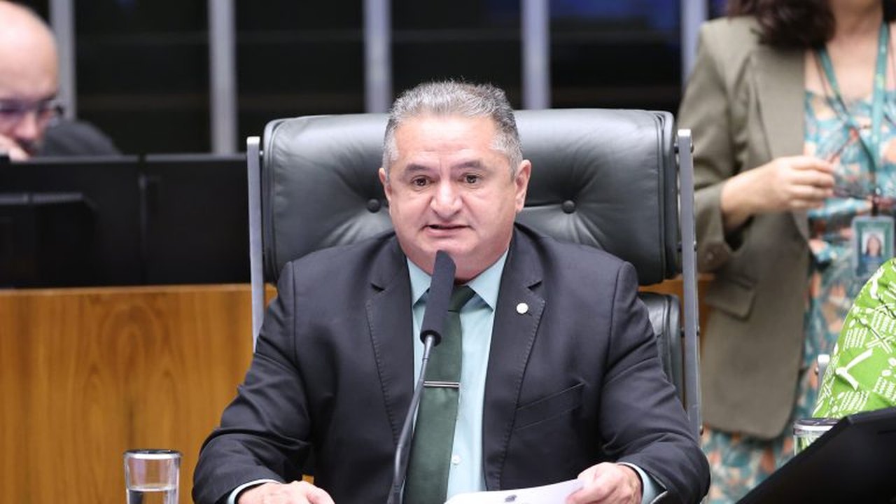 Projeto prevê manutenção e cercamento de imóveis urbanos abandonados