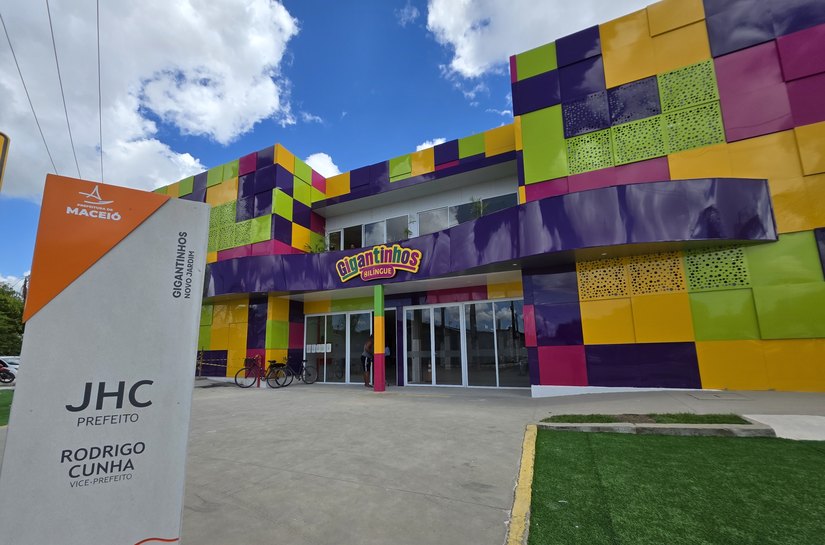 Gigantinhos oferecem atendimento de saúde dentro da escola em Maceió