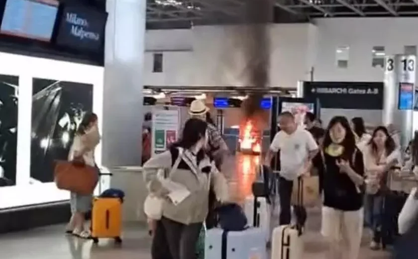 Homem ateia fogo na área de check-in do aeroporto de Milão