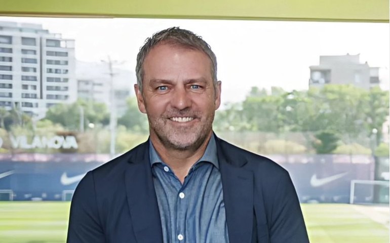 Barcelona anuncia Hansi Flick como novo treinador e oficializa a saída de Xavi