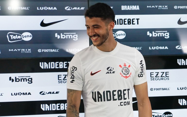 Gustavo Henrique treina e Corinthians recebe o Fluminense para tentar frear onda de crises