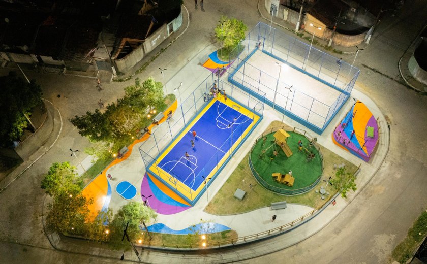 Prefeitura entrega novas praças em Cruz das Almas e no Conjunto Cidade Sorriso