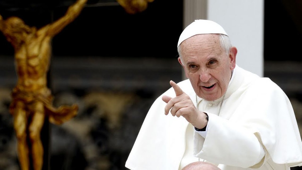 ‘Jornalismo não pode virar uma arma de destruição’, diz Papa