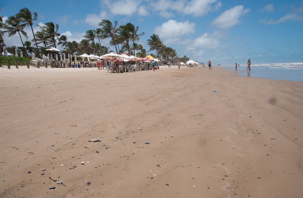 praia litoral manchas imprópria para banho