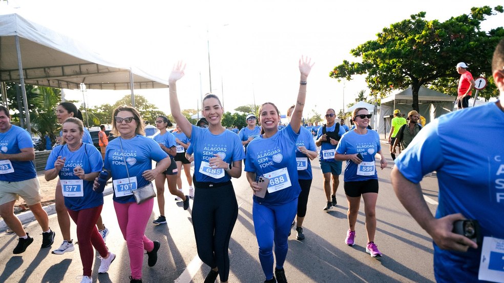 1ª Corrida Alagoas Sem Fome arrecada cerca de 2 toneladas de alimentos para instituições do estado