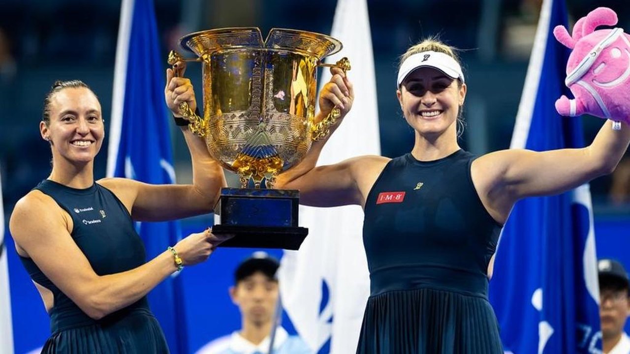 Dupla de Stefani conquista WTA 1000 de Pequim, o 5º título da temporada