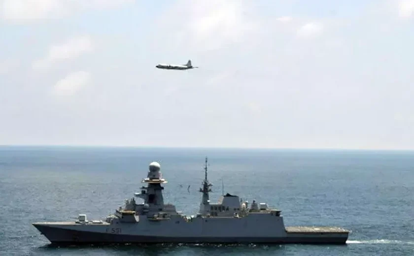 Ataque de rebeldes houthis a navio mata quatro tripulantes