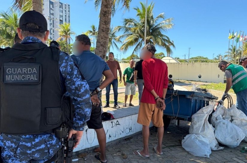 Guarda Municipal prende dois homens por receptação na orla de Jaraguá