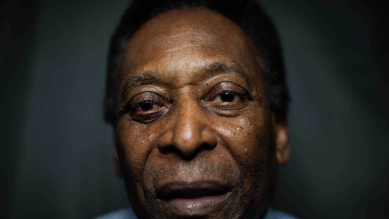 Filhas de Pelé voltam a tranquilizar fãs sobre estado de saúde do pai