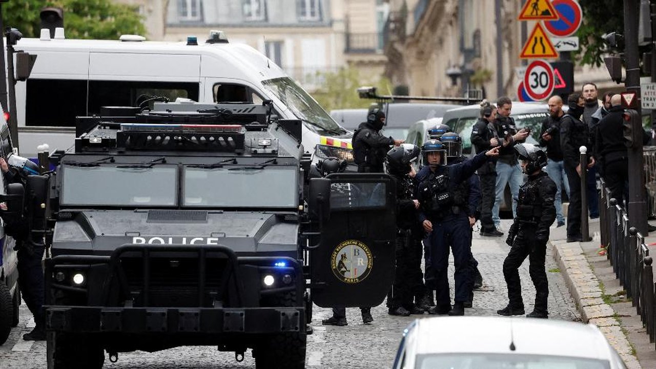 Homem é detido após operação policial no consulado iraniano em Paris