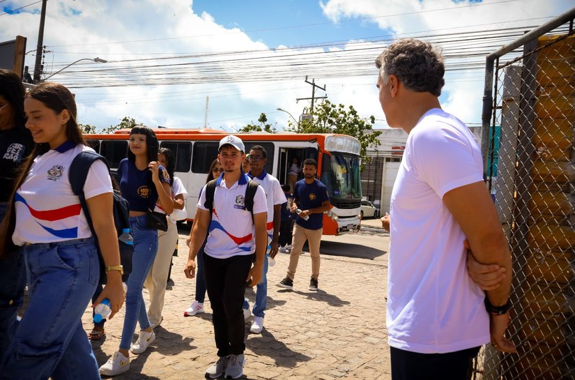 Alagoas reduz abandono escolar e resultado reforça impacto de programas criados por Rafael Brito