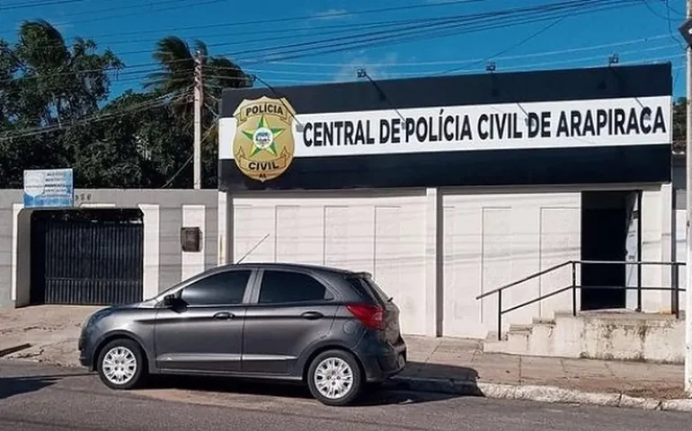 Mulher é morta a facadas em Arapiraca; suspeito confessa crime e é preso em flagrante