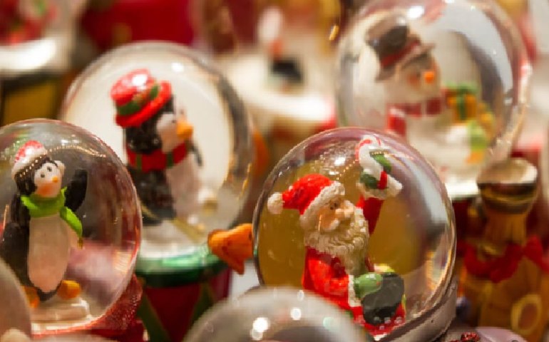 Globo de neve: descubra como surgiu o clássico de natal 