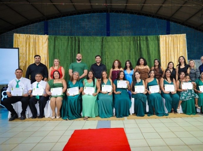 Campo Alegre: Escola Miguel Matias promoveu mais uma festa de formatura da 9ª fase de estudantes da EJA