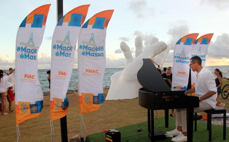 Feriadão é Massa leva música e cultura a diversos pontos de Maceió