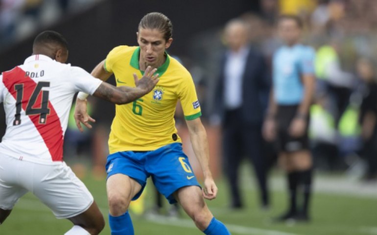 Peru x Brasil deve ter transmissão só no pay-per-view, mas Globo tenta acordo