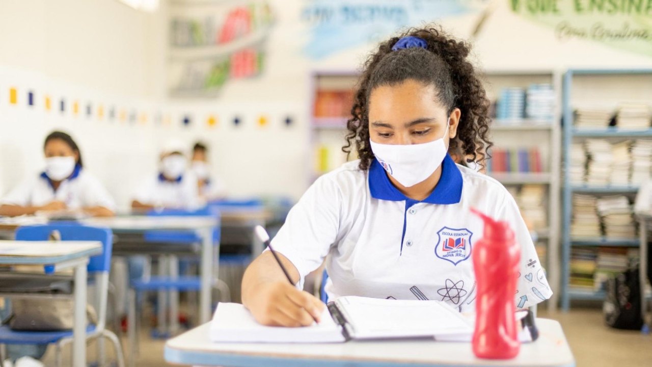 Seduc confirma retorno das aulas 100% presenciais da rede estadual a partir do dia 08