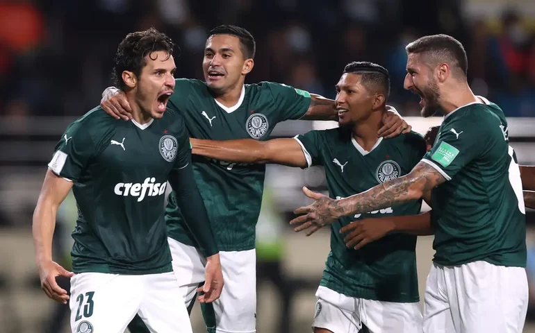 Elenco do Palmeiras se reapresenta com reforços para exames e testes