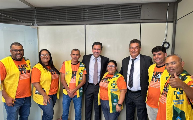 Prefeito de Branquinha tem agenda com agentes comunitários de saúde em Brasília