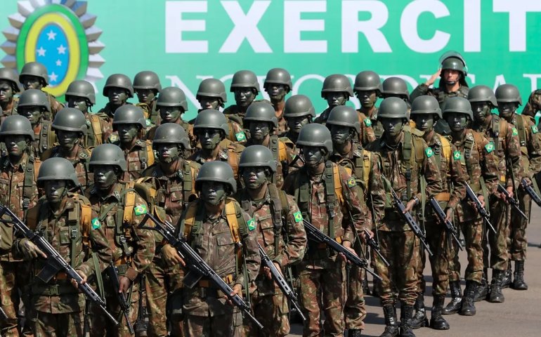 Em meio a tensão entre Venezuela e Guiana, Brasil reforça militares na fronteira norte