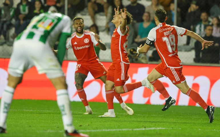 Internacional derrota o Juventude em reencontro marcante de Roger Machado