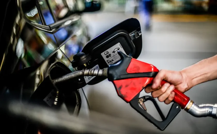 Preços dos combustíveis ficam estáveis na semana de 7 a 12 de setembro, mostra ANP