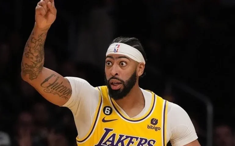 Lakers se recuperam com show de Anthony Davis e Cavaliers vencem a 6ª seguida na NBA