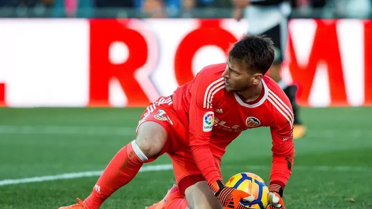Juventus anuncia retorno do goleiro brasileiro Neto até 2027