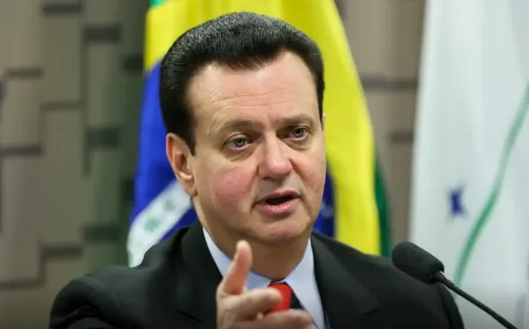 PSD amplia base nos estados antes de definir candidato ao Planalto, tenta resolver palanques e enfrenta conflitos regionais