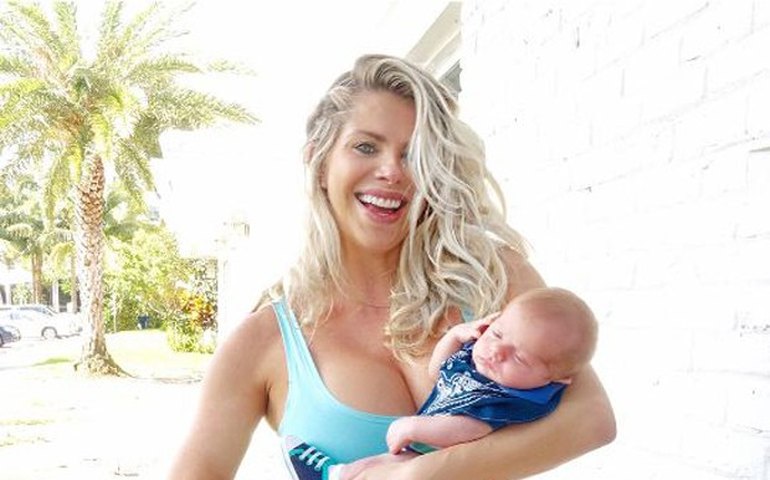 Karina Bacchi perde 10kg após dar à luz Enrico: &#8220;A meta não é ficar fitness&#8221;